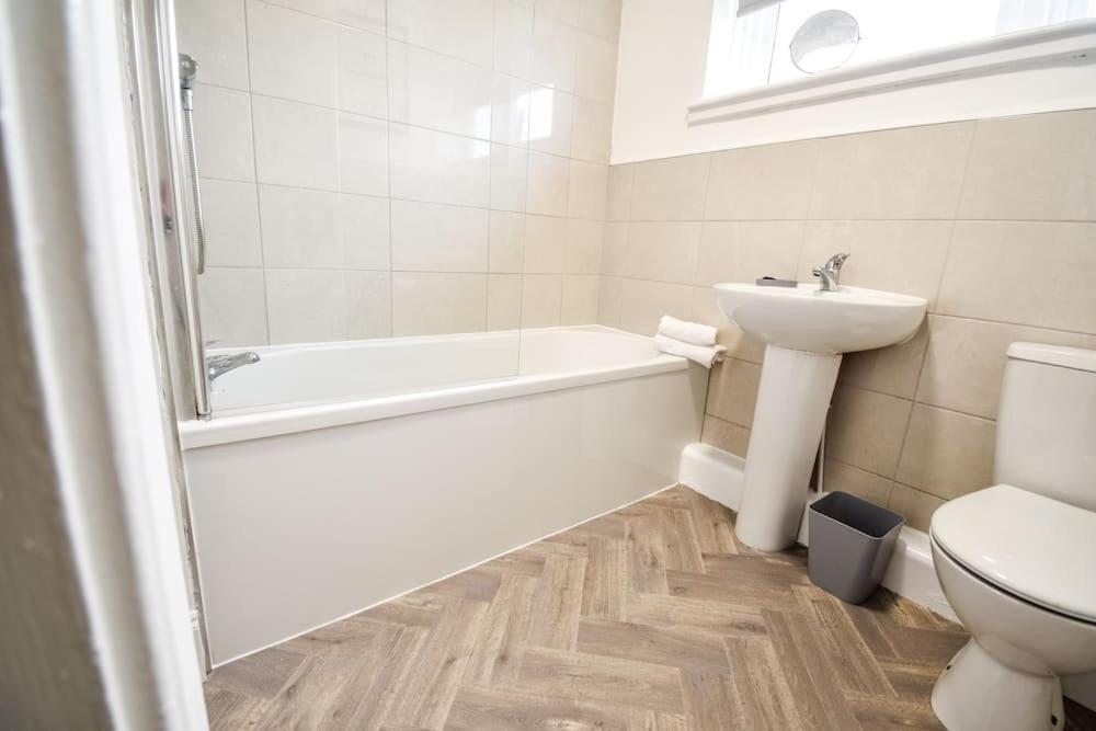 Woodcock House 3 Bedrooms Workstays Uk Lackenby Exteriér fotografie